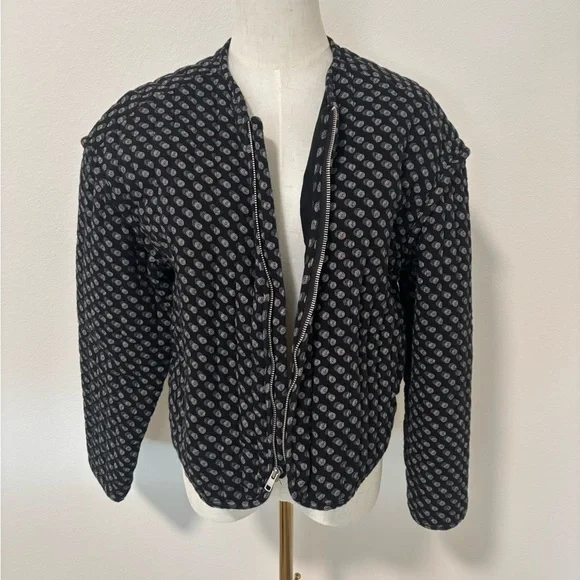 Old Navy Black and White Quilted Jacket - Picture 2 of 6